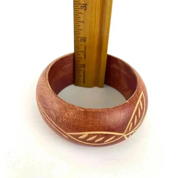 VTG Brown Wood Chunky Bracelet Wooden Bangle Carved Unique Design - Picture 3 of 8